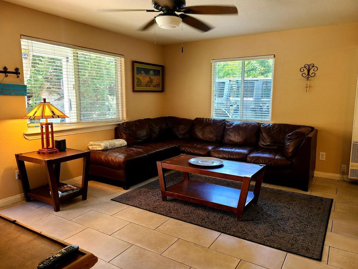 Sacred Mtn River Suites Kernville Bagian luar foto