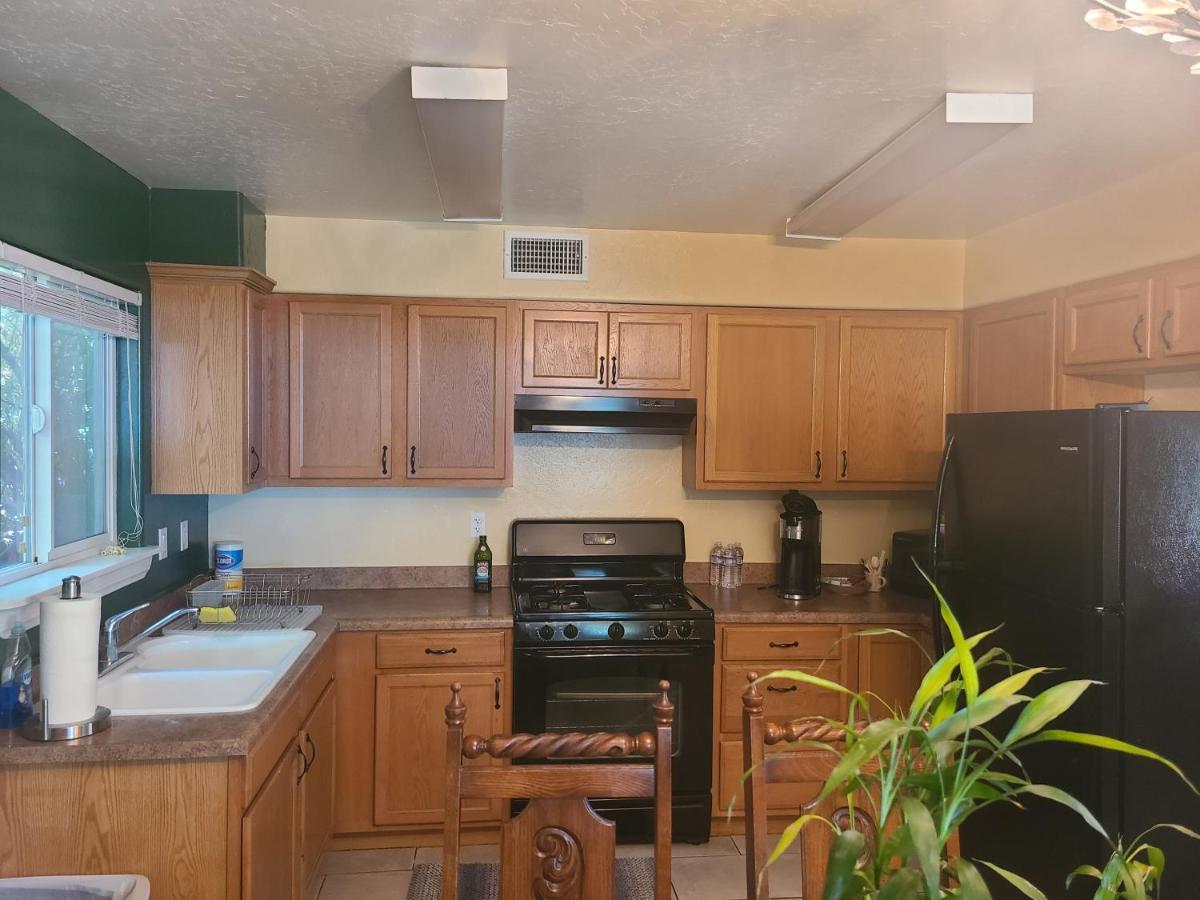 Sacred Mtn River Suites Kernville Bagian luar foto