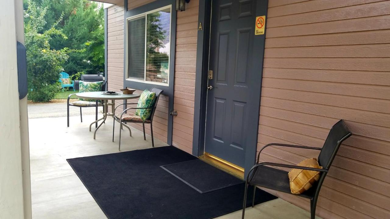Sacred Mtn River Suites Kernville Bagian luar foto
